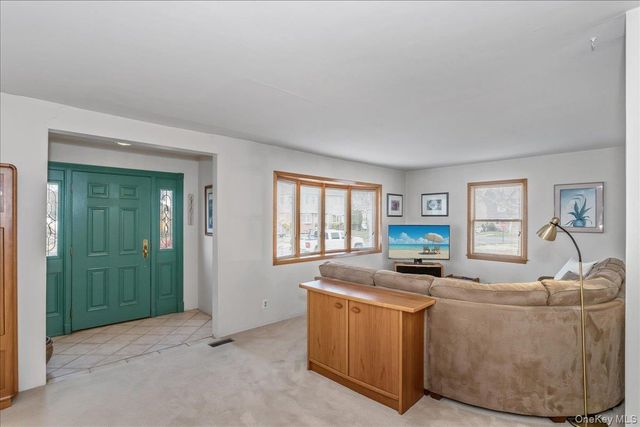 175 Primrose Drive, North New Hyde Park, NY 11040