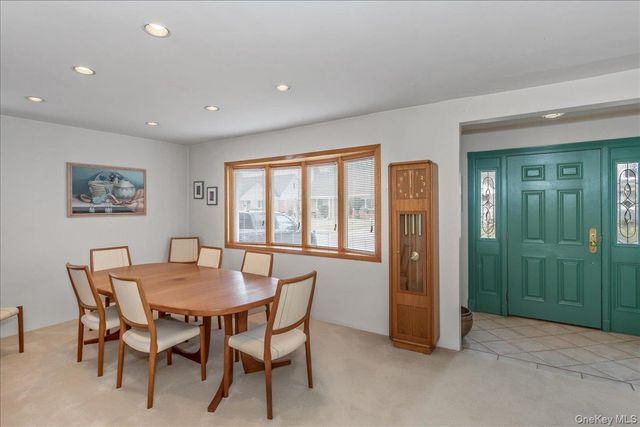 175 Primrose Drive, North New Hyde Park, NY 11040