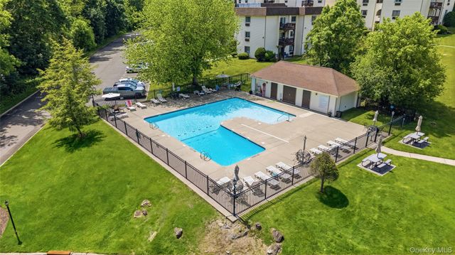 13 Skyline Drive 10, Fishkill, NY 12524