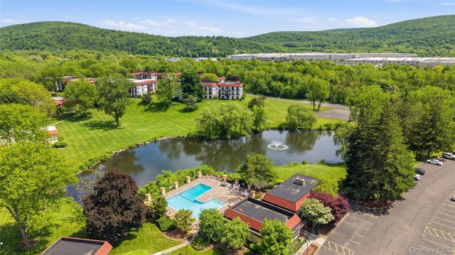 13 Skyline Drive 10, Fishkill, NY 12524