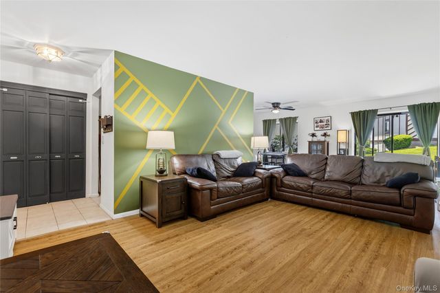 13 Skyline Drive 10, Fishkill, NY 12524