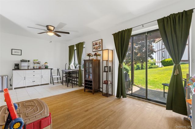 13 Skyline Drive 10, Fishkill, NY 12524