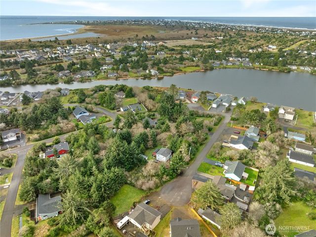 855 Hake Court SW, Ocean Shores, WA 98569