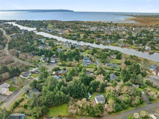 855 Hake Court SW, Ocean Shores, WA 98569