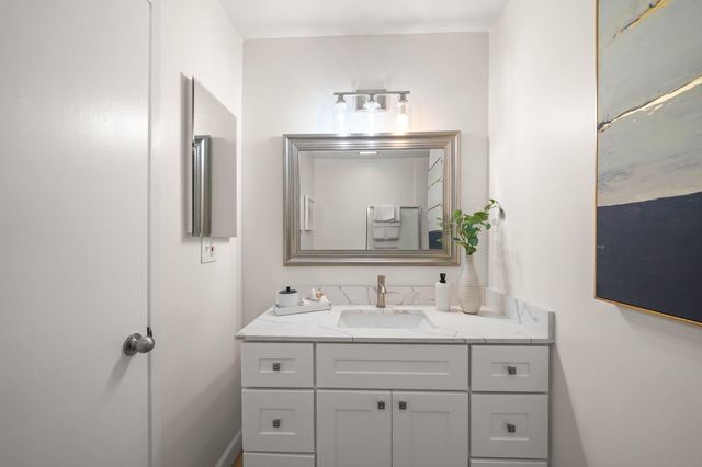 3717 Gainsborough Ter, Fremont, CA 94555