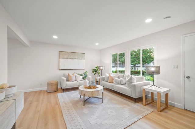 3717 Gainsborough Ter, Fremont, CA 94555