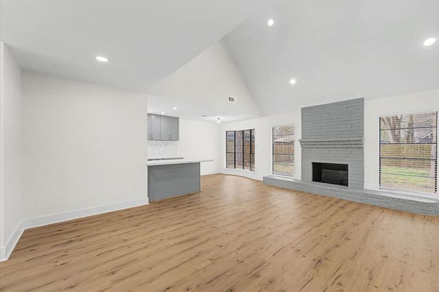 2114 Millhouse Rd, Houston, TX 77073