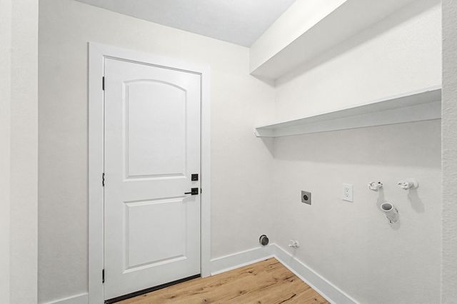 2114 Millhouse Rd, Houston, TX 77073