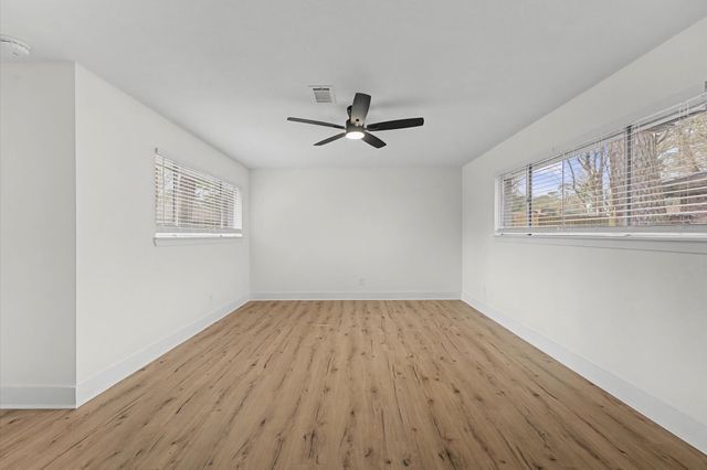 2114 Millhouse Rd, Houston, TX 77073