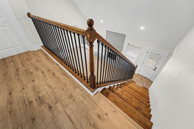 2114 Millhouse Rd, Houston, TX 77073