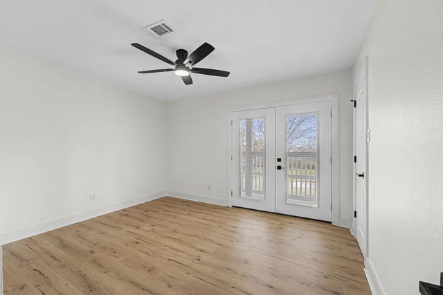 2114 Millhouse Rd, Houston, TX 77073