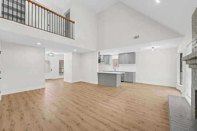 2114 Millhouse Rd, Houston, TX 77073