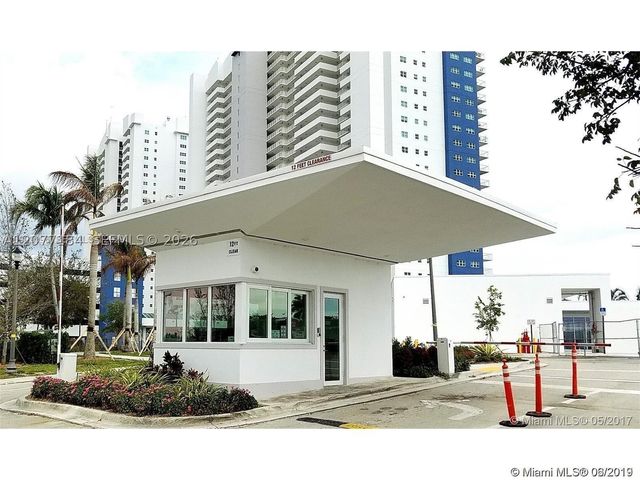 15051 Royal Oaks Ln 804, North Miami, FL 33181