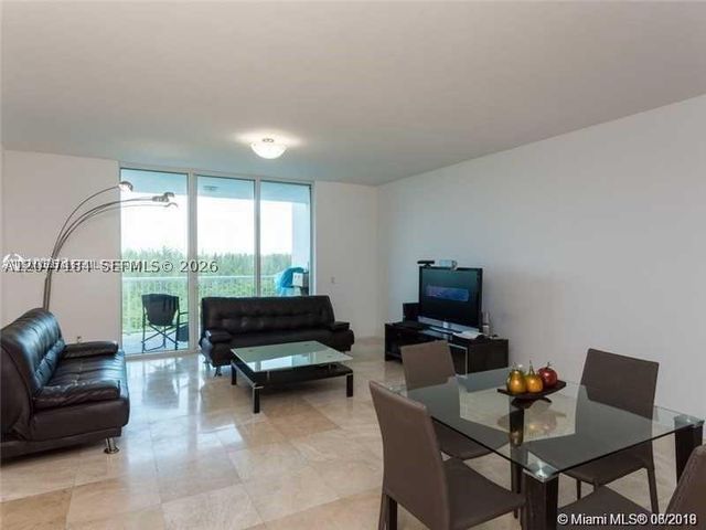 15051 Royal Oaks Ln 804, North Miami, FL 33181