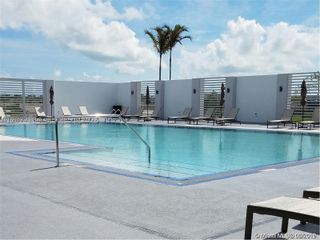 15051 Royal Oaks Ln 804, North Miami, FL 33181