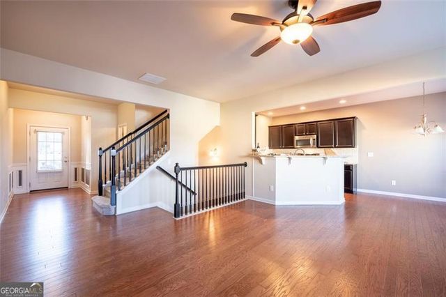 1206 Lake Point Way, Suwanee, GA 30024