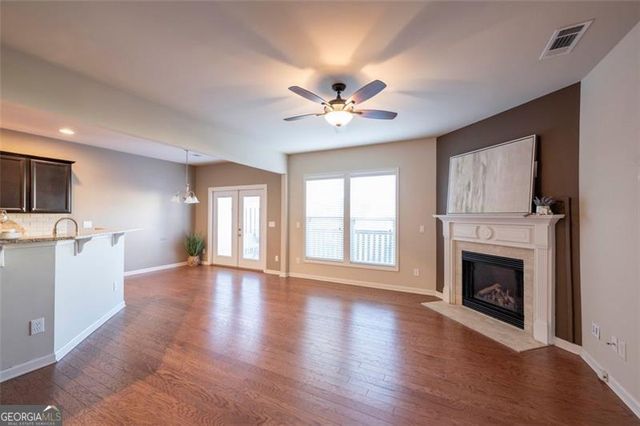 1206 Lake Point Way, Suwanee, GA 30024