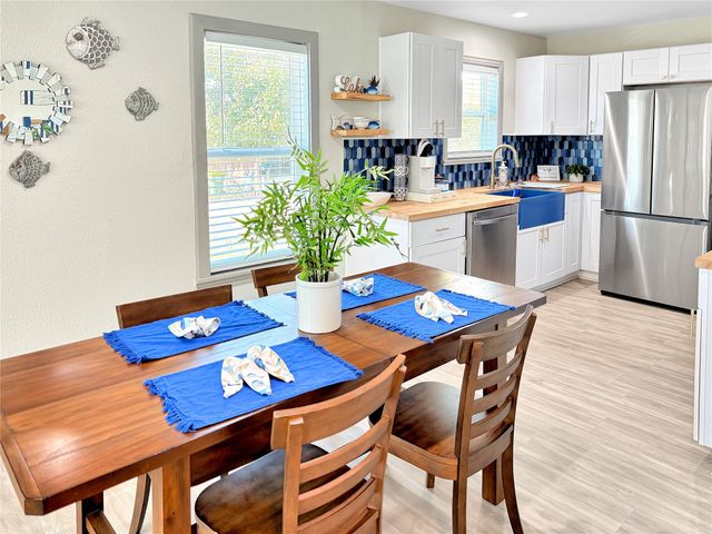 6601 Six J Court, Granbury, TX 76049