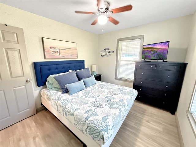 6601 Six J Court, Granbury, TX 76049