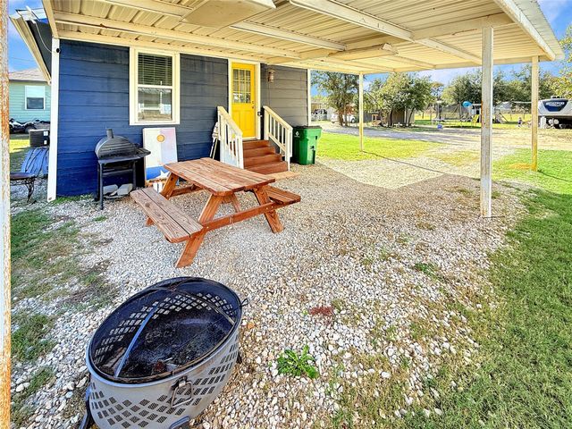 6601 Six J Court, Granbury, TX 76049