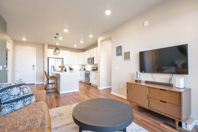 400 E Fremont Place 207, Centennial, CO 80122