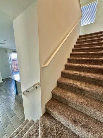 1921 Kelly Lane, Clovis, CA 93611