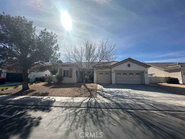 19721 Chicory Court, Apple Valley, CA 92308