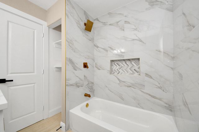 5622 Canterway Drive, Houston, TX 77048