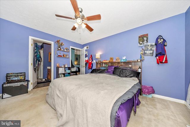 69 DINALI DR, Martinsburg, WV 25403