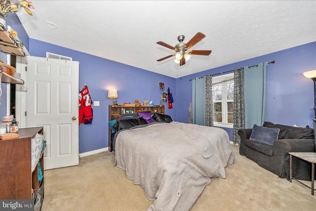 69 DINALI DR, Martinsburg, WV 25403