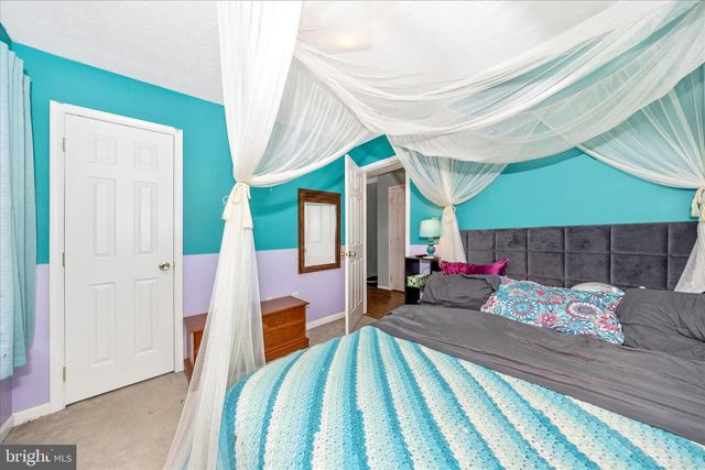 69 DINALI DR, Martinsburg, WV 25403