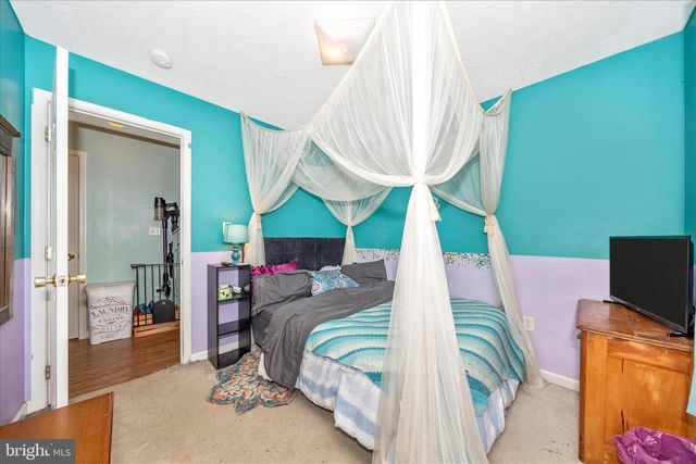 69 DINALI DR, Martinsburg, WV 25403