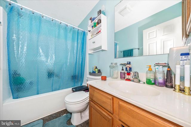 69 DINALI DR, Martinsburg, WV 25403