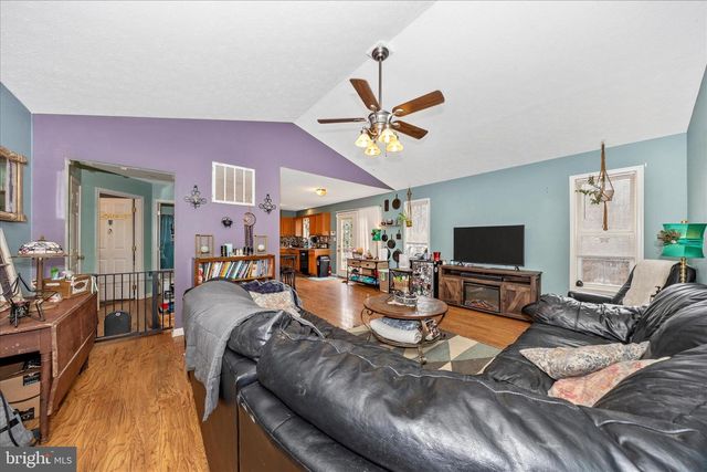 69 DINALI DR, Martinsburg, WV 25403