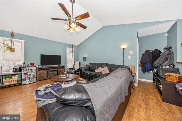 69 DINALI DR, Martinsburg, WV 25403