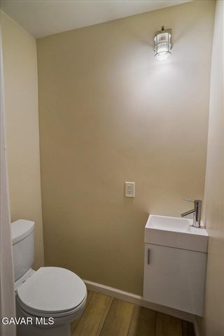 27811 Jubilee Run Road, Juniper Hills, CA 93553