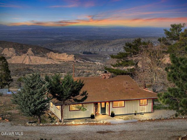 27811 Jubilee Run Road, Juniper Hills, CA 93553
