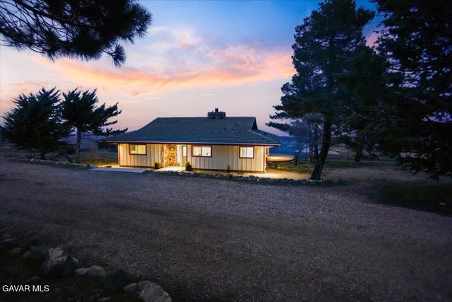 27811 Jubilee Run Road, Juniper Hills, CA 93553