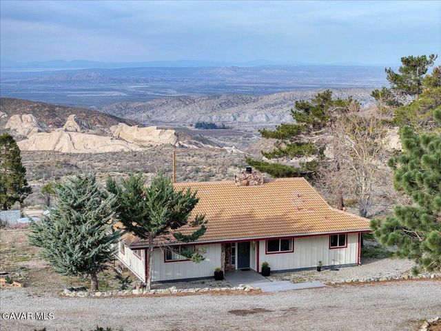 27811 Jubilee Run Road, Juniper Hills, CA 93553