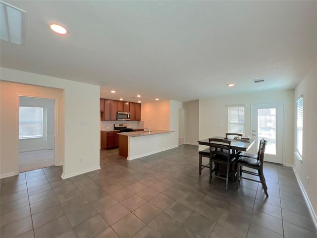 7111 Escondido Drive, Rosharon, TX 77583