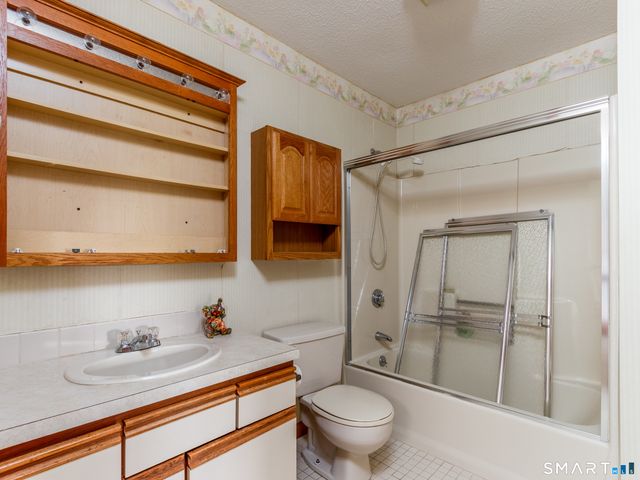 9 Sandy Brook Road 2, Clinton, CT 06413