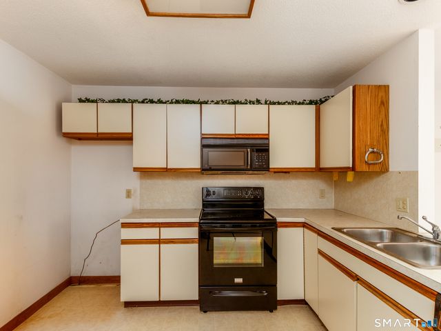9 Sandy Brook Road 2, Clinton, CT 06413