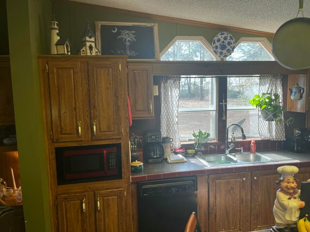 2637 Sidneys Road, Walterboro, SC 29488