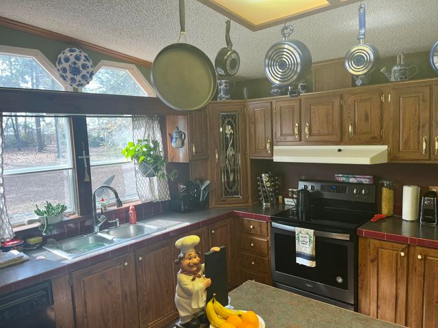 2637 Sidneys Road, Walterboro, SC 29488