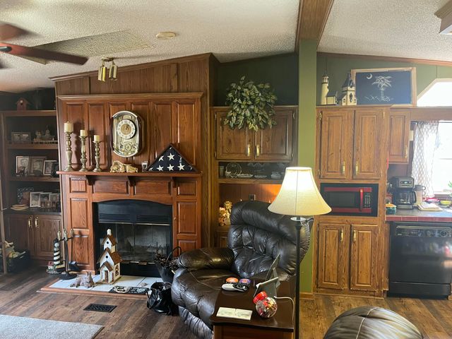 2637 Sidneys Road, Walterboro, SC 29488