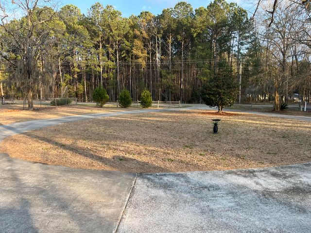 2637 Sidneys Road, Walterboro, SC 29488