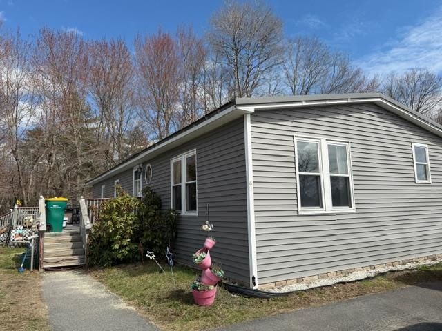68 Daffodil Hill Lane, Rochester, NH 03868