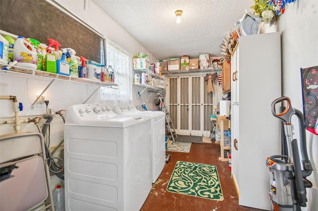 2211 GRENADIER DRIVE 140, Sun City Center, FL 33573