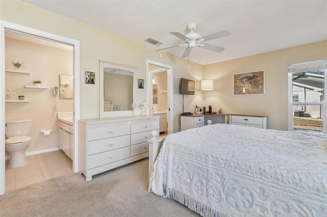 2211 GRENADIER DRIVE 140, Sun City Center, FL 33573