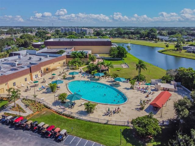 2211 GRENADIER DRIVE 140, Sun City Center, FL 33573